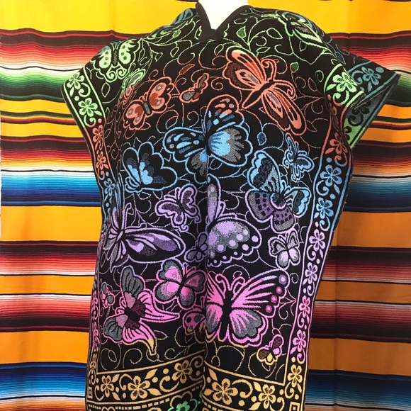 Women’s Poncho - Picture 1 of 1